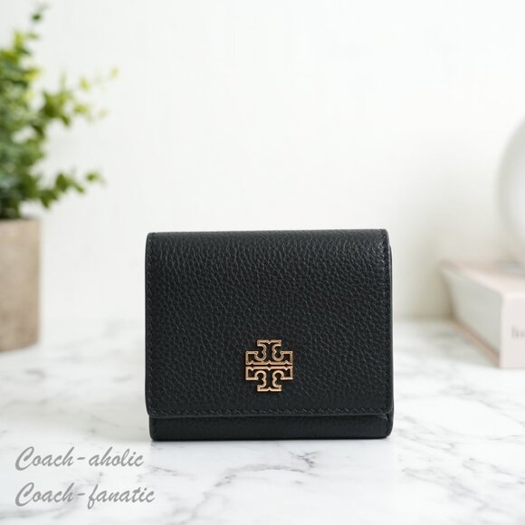 NWT Tory Burch Britten Compact Pebbled Leather Wallet in Black 159431 - Picture 1 of 9